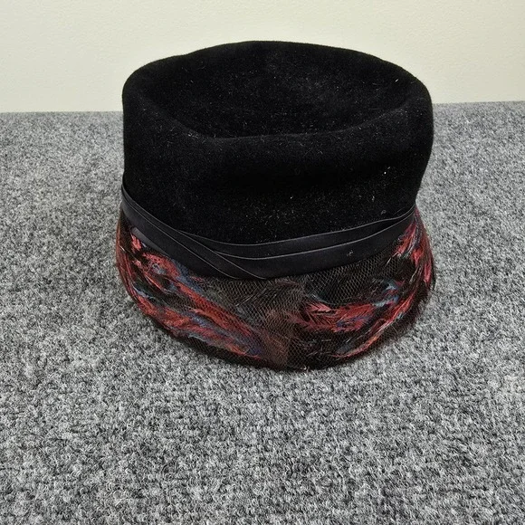 Lot of 3 Vintage Women's Cocktail Fascinator Hats + Box Needs Cleaning & Shaping - Picture 3 of 16